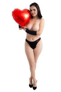 Tanga T177: Elegancia en Negro y Rojo con Sello Ruso 🇷🇺
